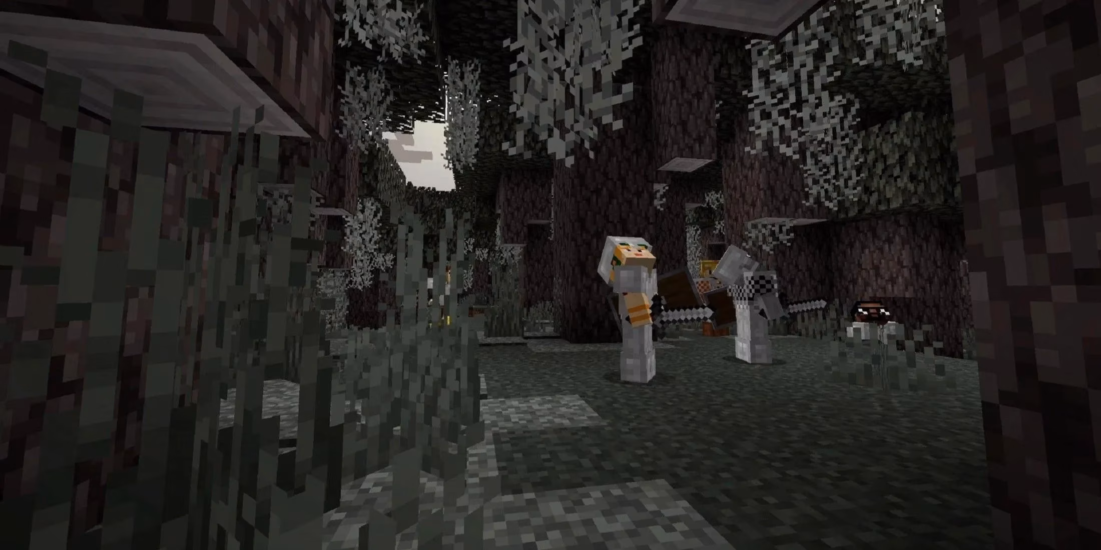 minecraft-mastermind-crafts-nightmarish-unown-base-that-will-haunt-your-dreams-image-0